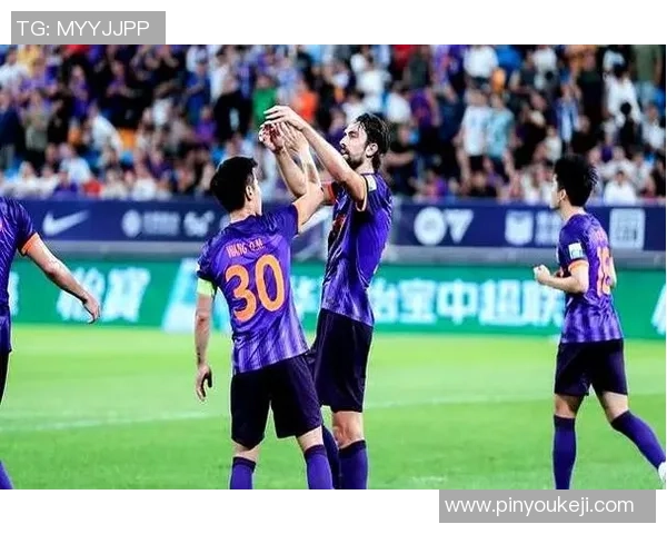 足球明星纷纷加盟中超联赛引发全球关注与热议